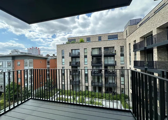 Nalla Deluxe Apartment